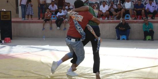 开云体育-摔跤比赛：丰富群众生活 助推乡村文化振兴