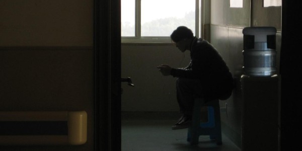 开云体育-昨天同学聚会，通知28人，实到9人，不愿参加的人内心要过这道坎