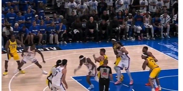 美媒群嘲亚历山大跳球后罚球：历史首人！若非SGA别人不会有哨