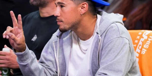 官方网站-NBA球星布克与杰伦-格林现身WNBA赛场力挺主场球队