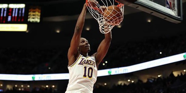 跟队记者：湖人会在今夏留下两名双向合同球员，他们是可靠的球员