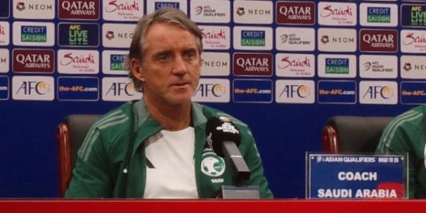 开云娱乐-曼奇尼：一场比赛能有五六个进球 那是很不错的